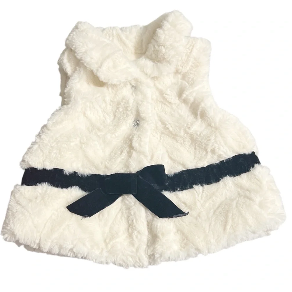 RZ by Rachel Zoe Kids White Ivory Embossed Faux Fur Vest‎ with Black Ribbon Trim
